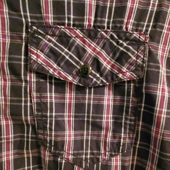 Short sleeve - button down - Men's Large - Picture 2 of 4